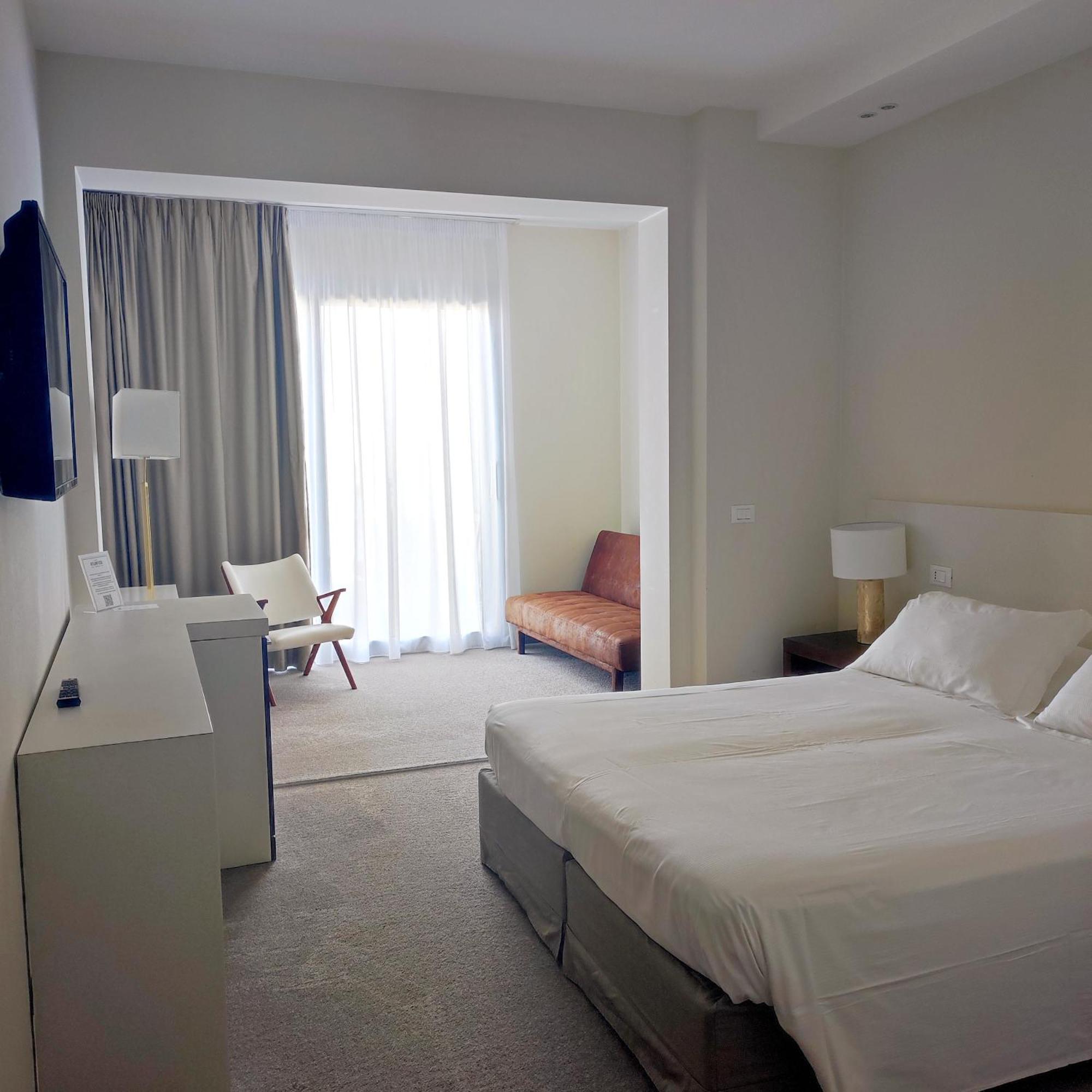 Atlantico Hotel 4*